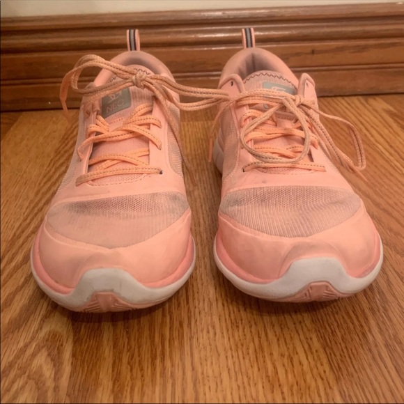 (Sold) Adidas Neo Sneakers - Picture 7 of 8